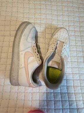 Nike Air Force 1 Low next nature, white pale coral  in size 10